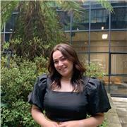 Graduada en Educación Infantil. Experiencia previa dando clases particulares a niños/as entre los 4-10 años